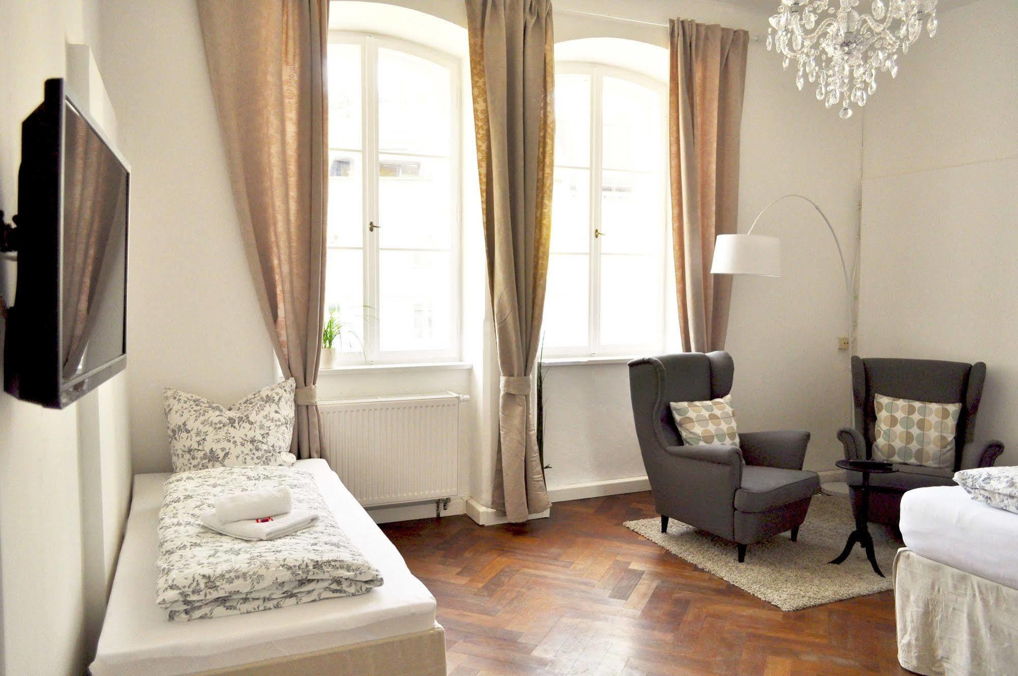 פסאו Art Hotel & Hostel מראה חיצוני תמונה