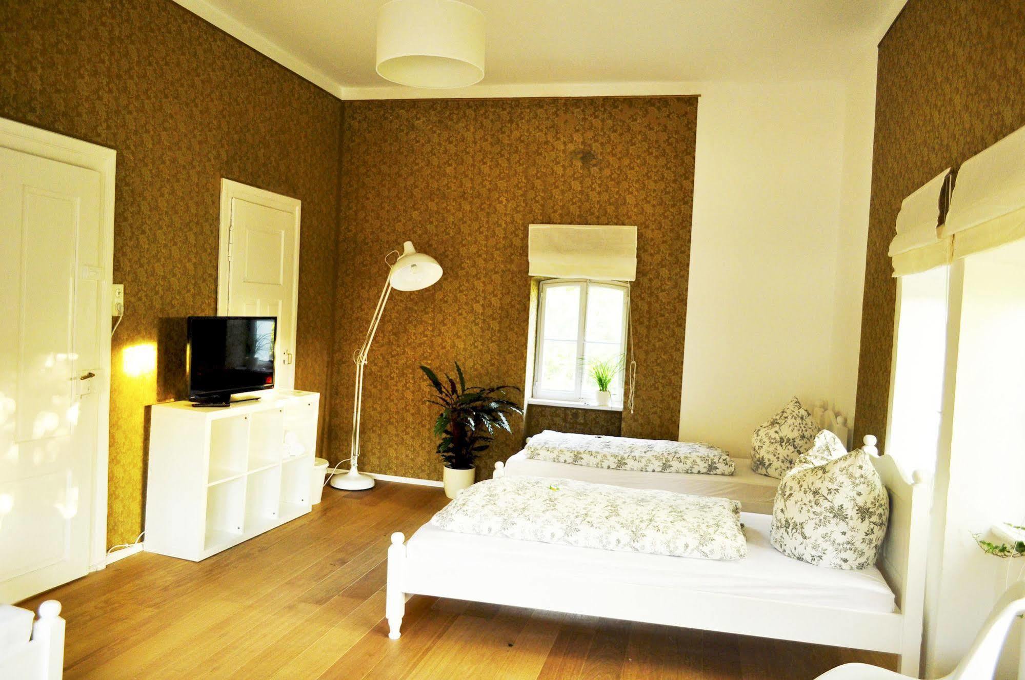 פסאו Art Hotel & Hostel מראה חיצוני תמונה
